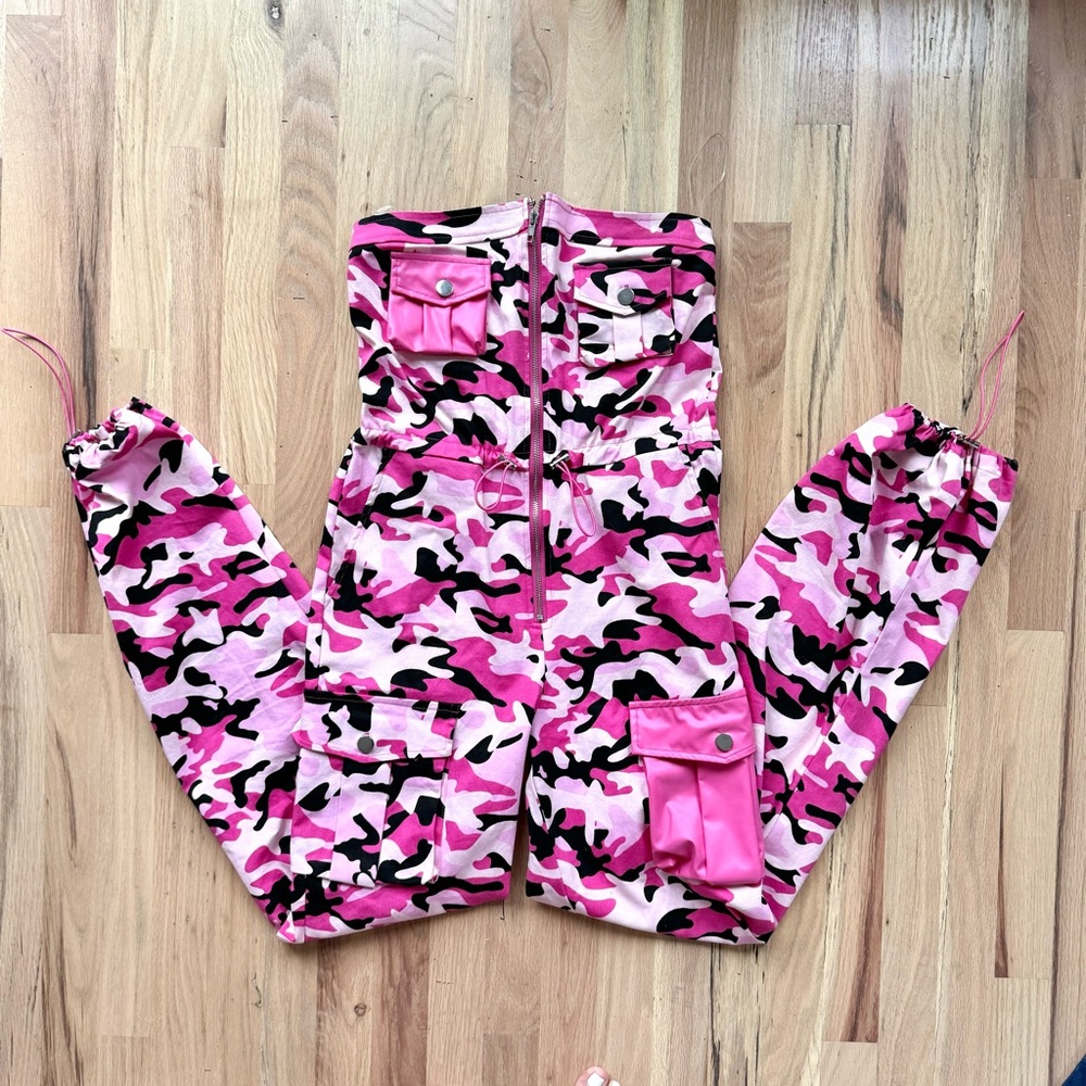 Fashion Nova Pink Camouflage Jumpsuit - Picture 3 of 3